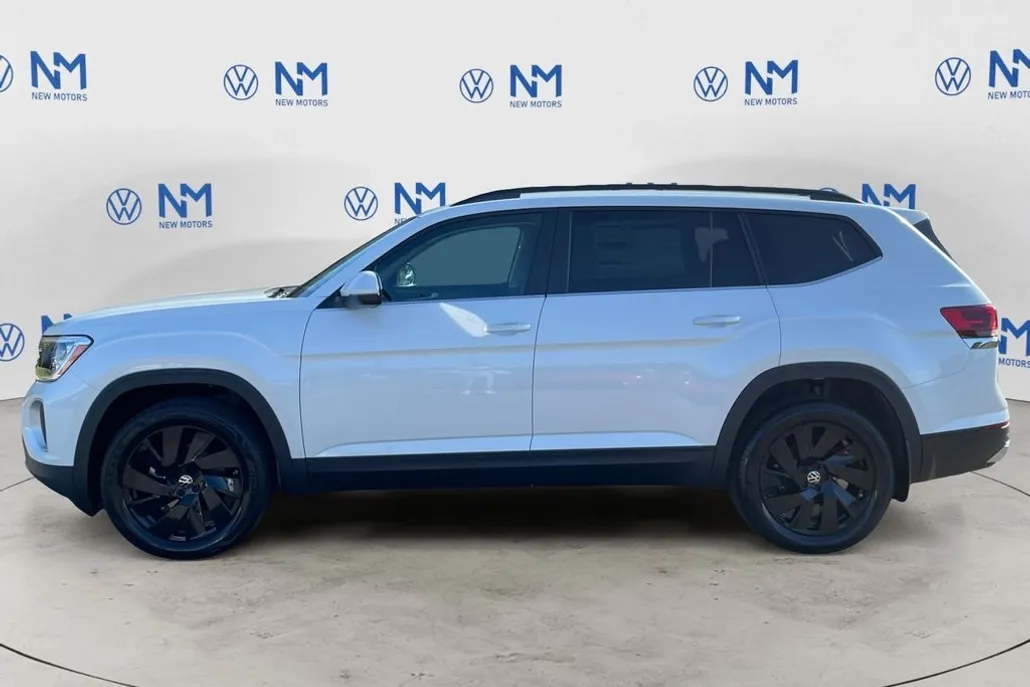 2026 Volkswagen Atlas SE Technology photo 1