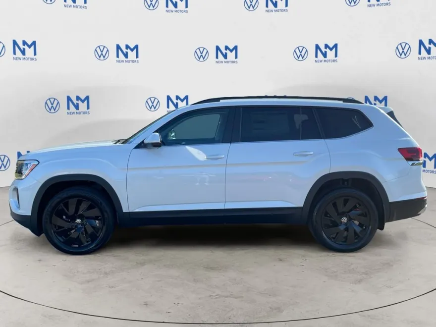 2026 Volkswagen Atlas SE Technology photo 1