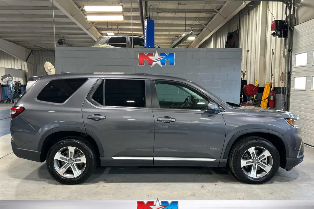 2025 Honda Pilot EX-L photo 1