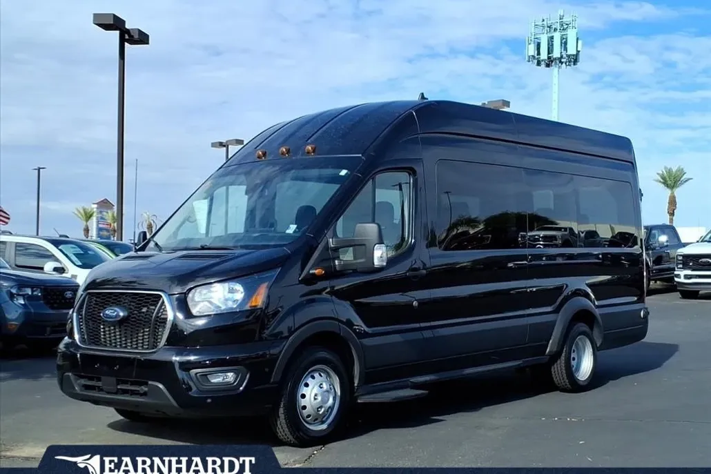 2024 Ford Transit Passenger XLT photo 1