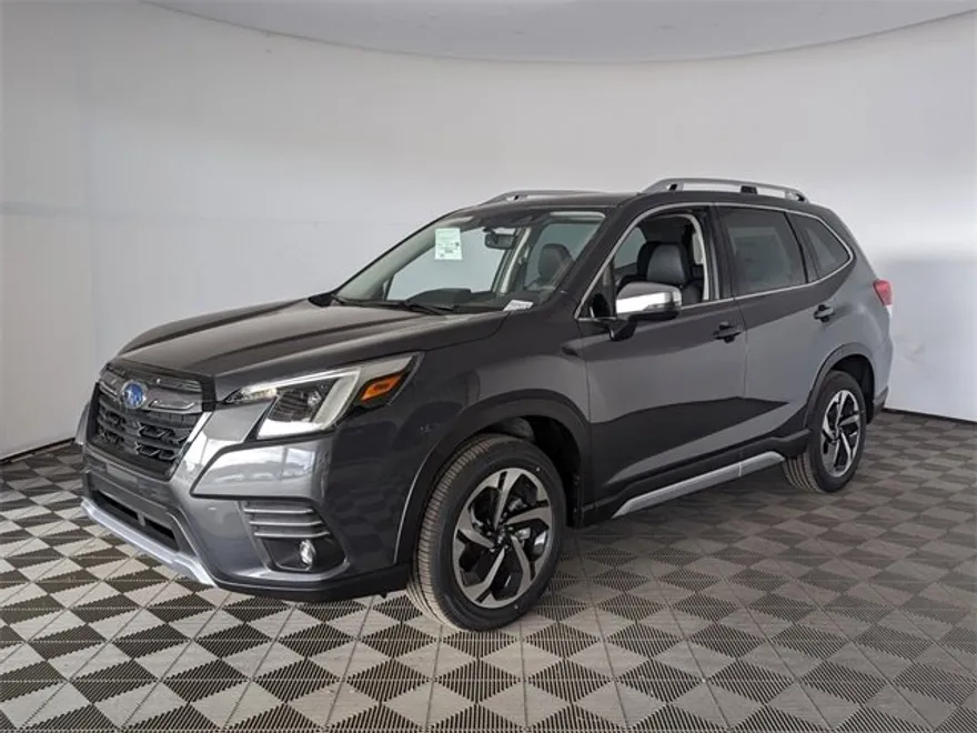 2024 Subaru Forester Touring photo 1