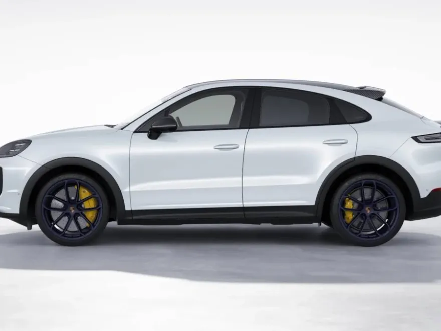 2025 Porsche Cayenne Turbo GT photo 1