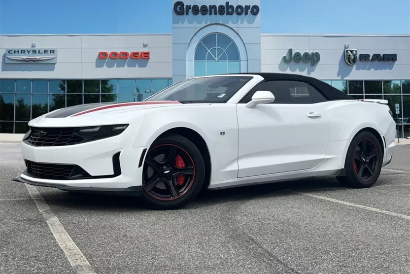 2020 Chevrolet Camaro 1LT photo 1
