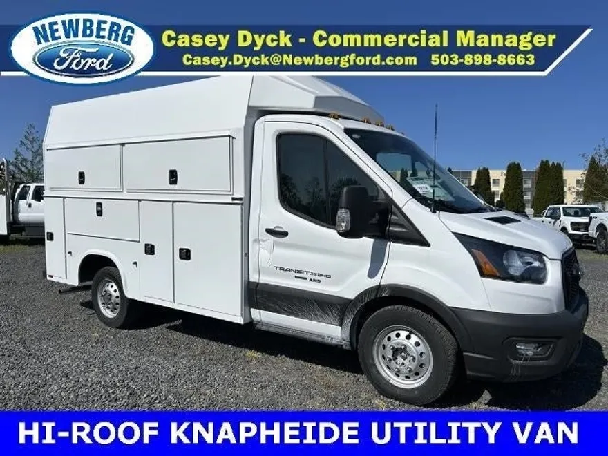 2024 Ford Transit Cutaway photo 1