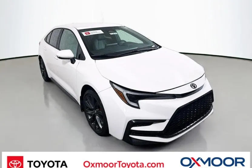 2024 Toyota Corolla SE photo 1