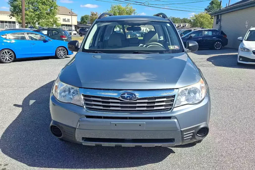 2010 Subaru Forester 2.5X photo 1