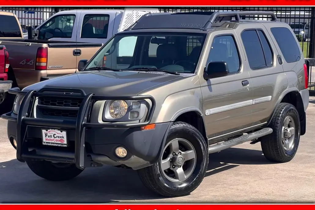 2002 Nissan Xterra SE Base photo 1
