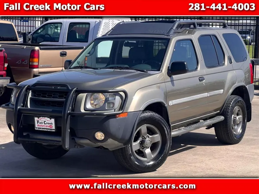 2002 Nissan Xterra SE Base photo 1