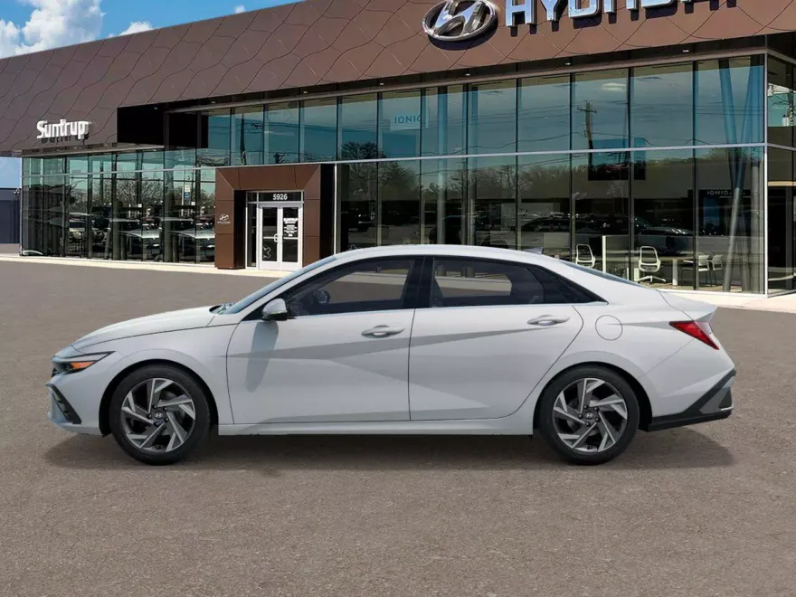 2025 Hyundai Elantra Limited photo 1