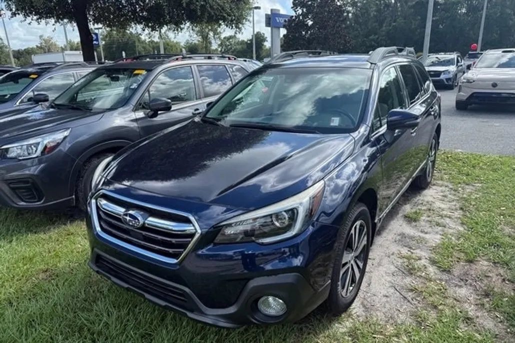 2018 Subaru Outback 2.5i photo 1