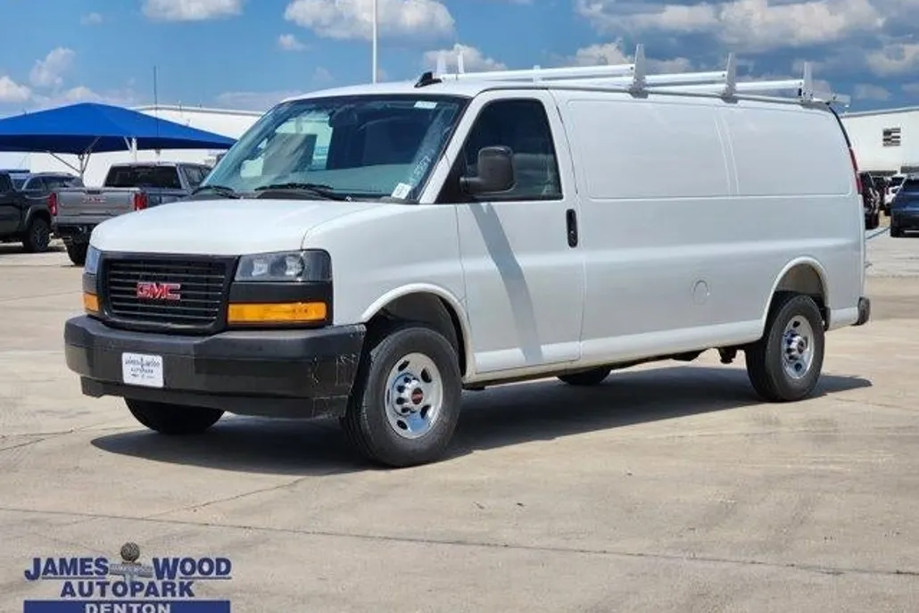 2025 Gmc Savana Cargo 2500 photo 1