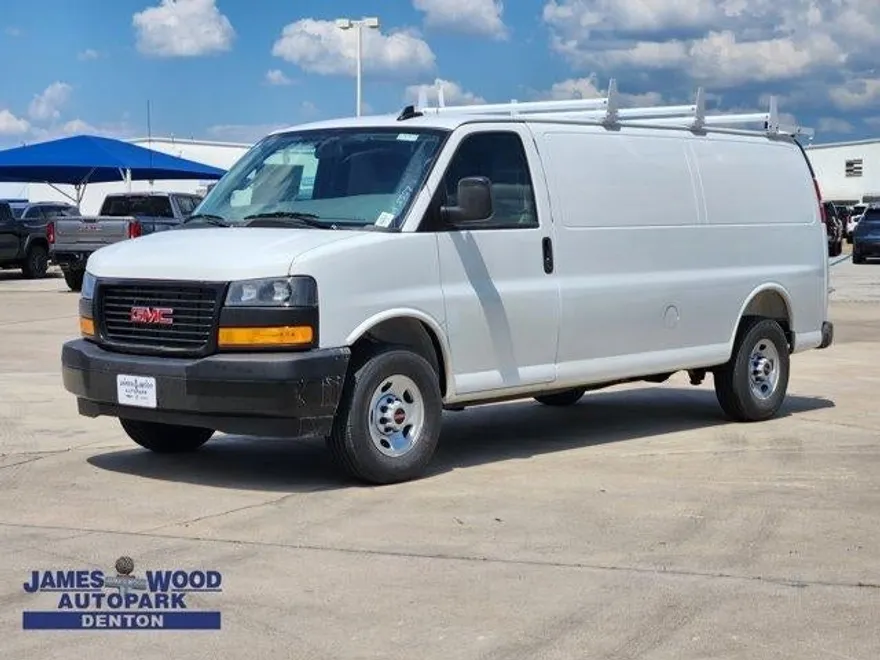 2025 Gmc Savana Cargo 2500 photo 1