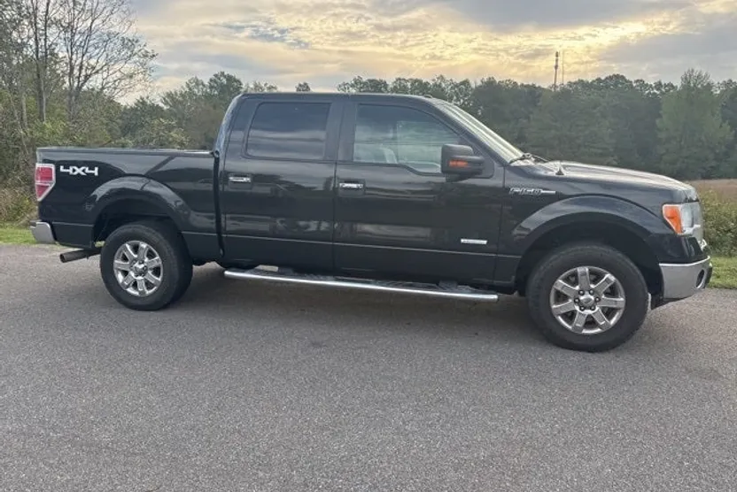 2014 Ford F-150 XLT photo 1