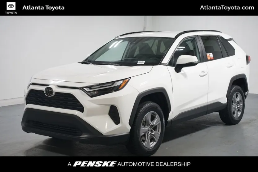 2024 Toyota RAV4 XLE photo 1