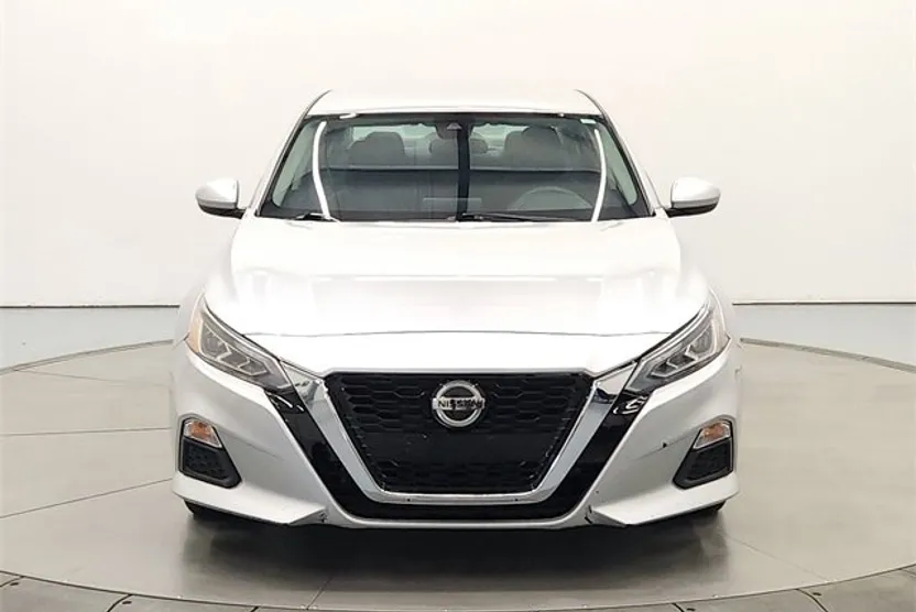 2021 Nissan Altima 2.5 SV photo 1