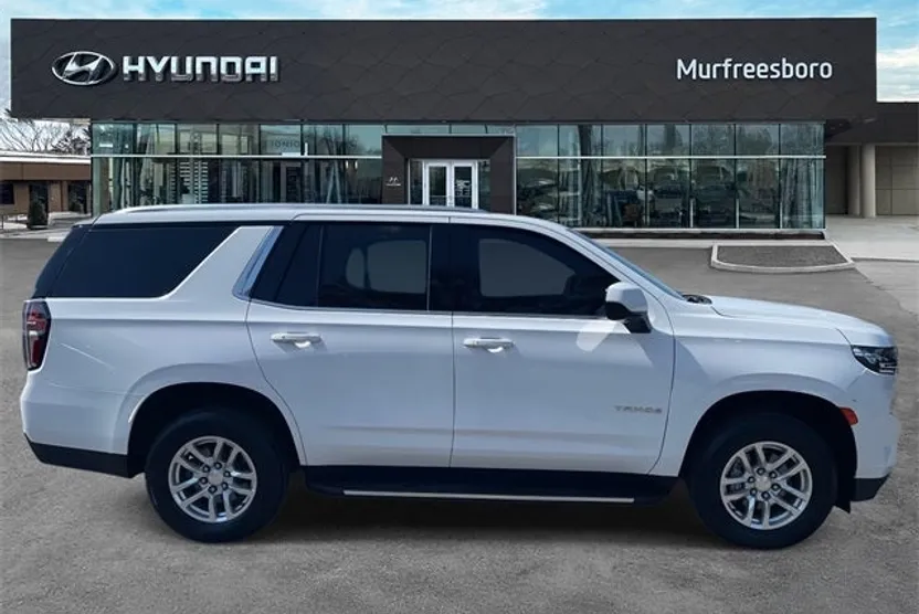 2021 Chevrolet Tahoe LT photo 1