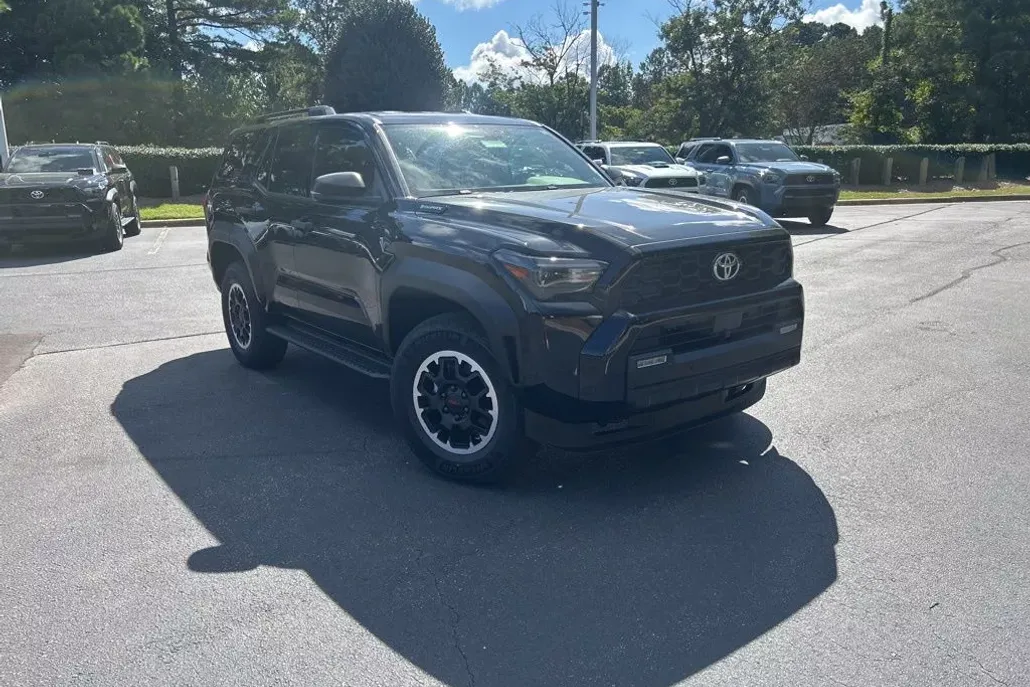2025 Toyota 4Runner TRD Off-Road photo 1