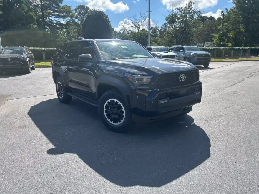2025 Toyota 4Runner TRD Off-Road photo 1