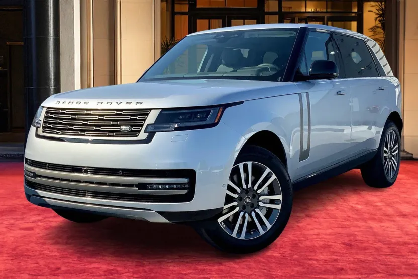 2025 Land Rover Range Rover SE photo 1