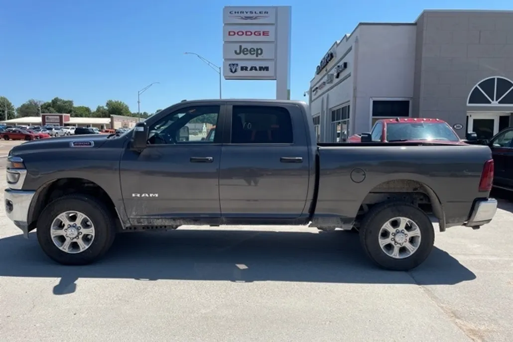 2025 Ram 2500 Big Horn photo 1