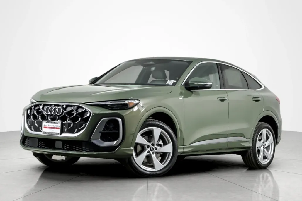 2025 Audi Q5 Sportback Premium Plus TFSI photo 1
