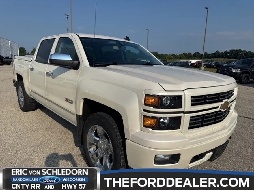 2015 Chevrolet Silverado 1500 LT photo 1