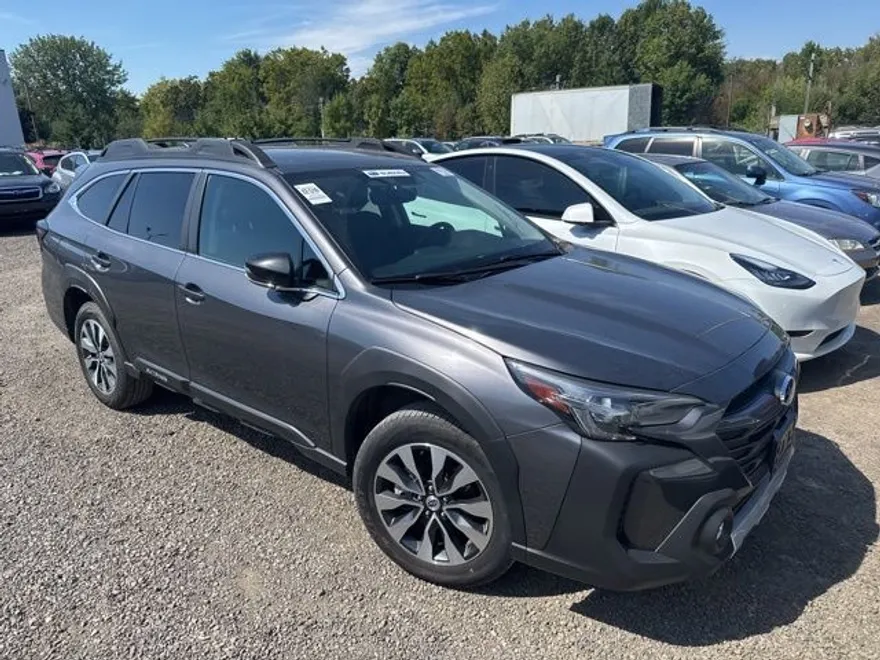 2024 Subaru Outback Limited photo 1