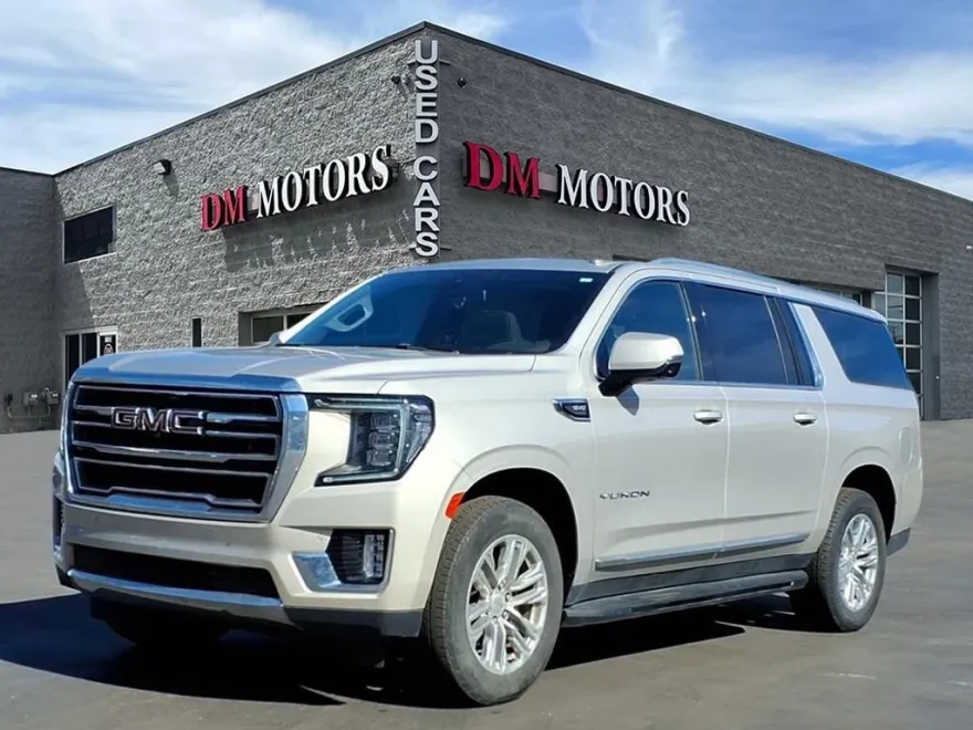 2022 Gmc Yukon XL SLT photo 1