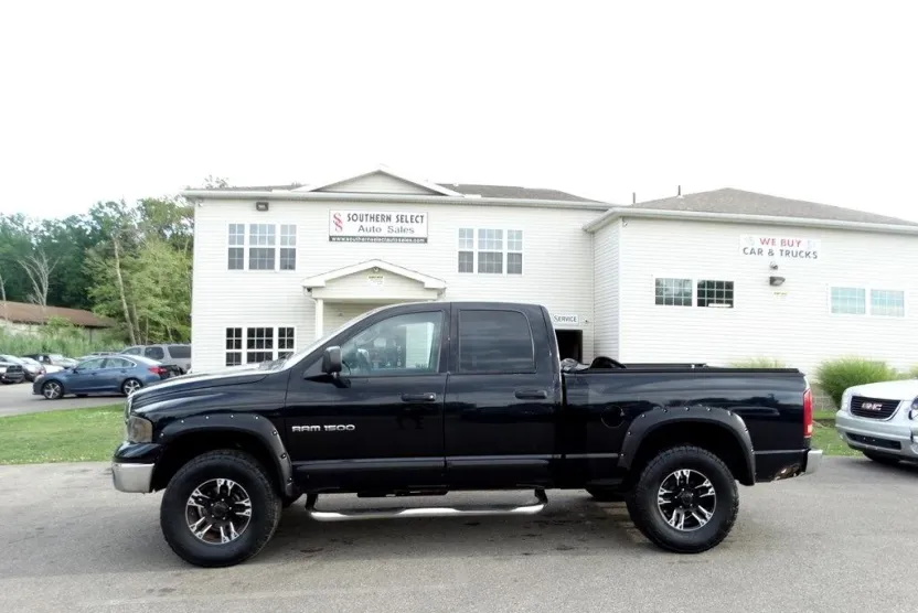 2004 Dodge Ram ST photo 1