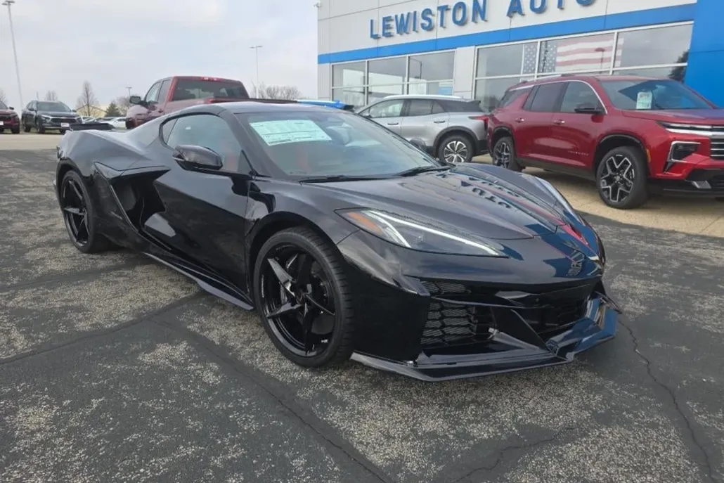 2025 Chevrolet Corvette E-Ray 3LZ photo 1
