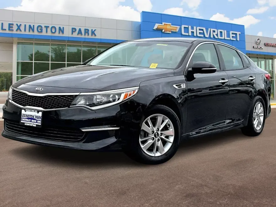 2018 Kia Optima LX photo 1