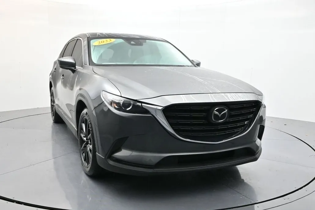 2023 Mazda CX-9 Touring photo 1