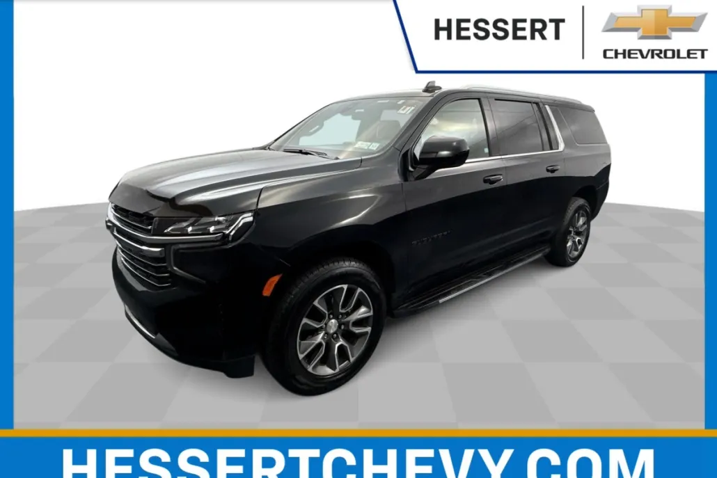 2021 Chevrolet Suburban LT photo 1