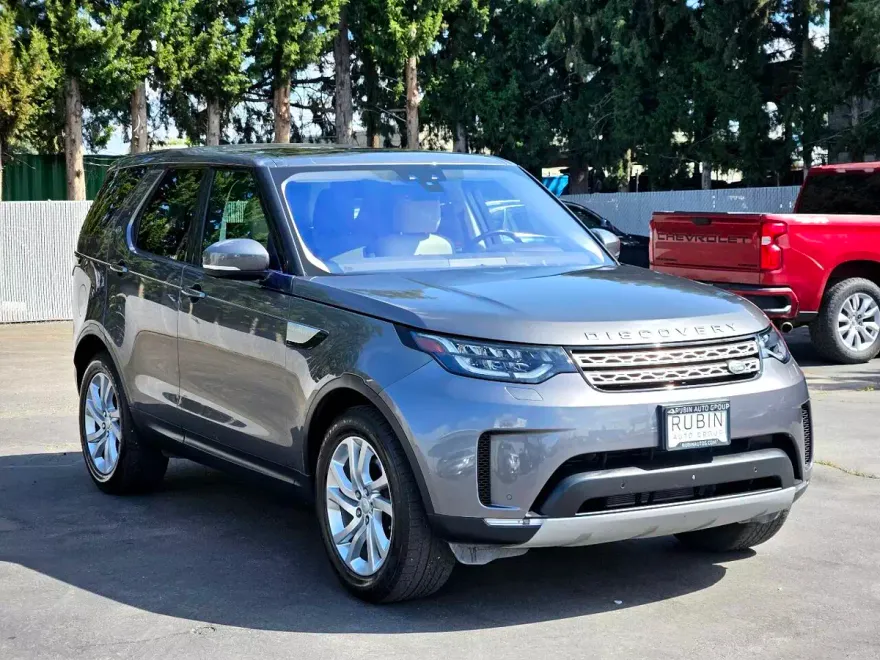 2017 Land Rover Discovery HSE photo 1