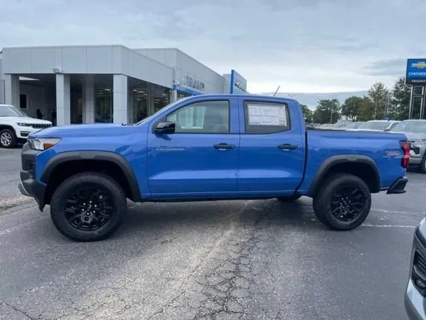 2026 Chevrolet Colorado Trail Boss photo 1