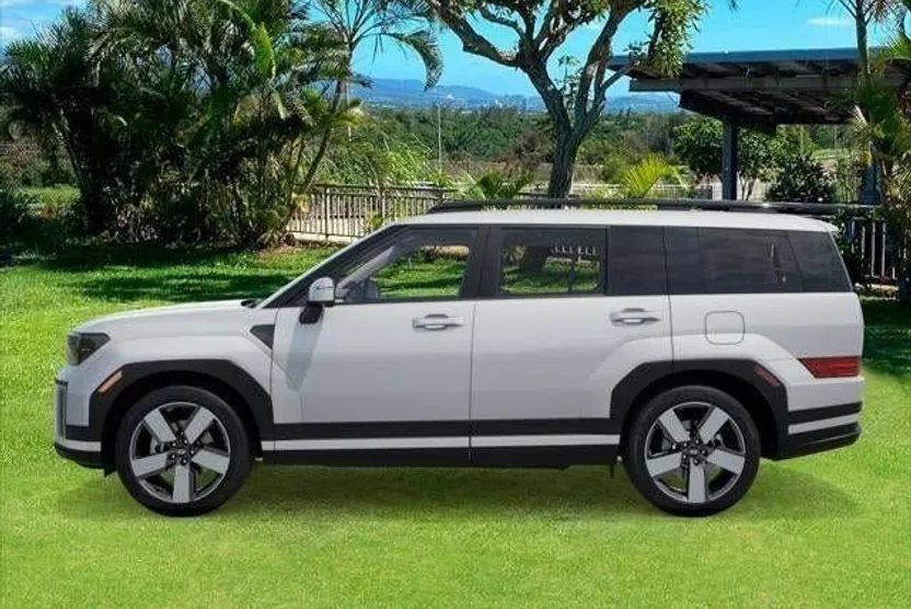 2025 Hyundai Santa Fe Limited photo 1