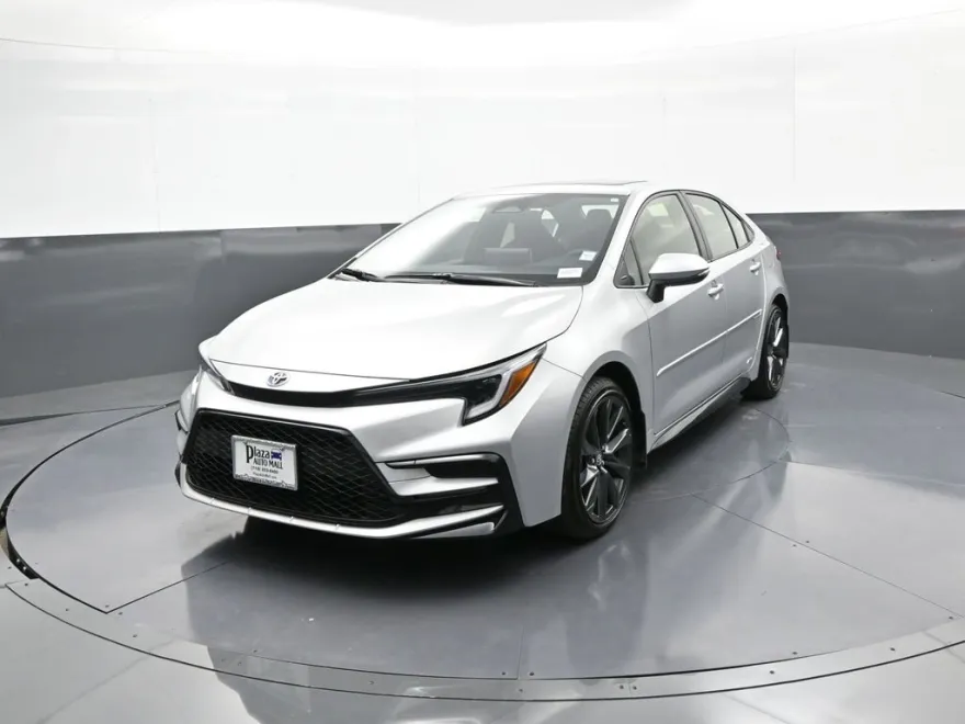 2025 Toyota Corolla Hybrid SE photo 1