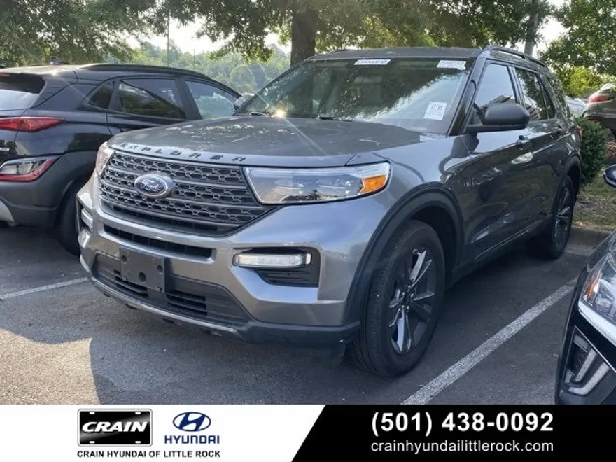 2021 Ford Explorer XLT photo 1