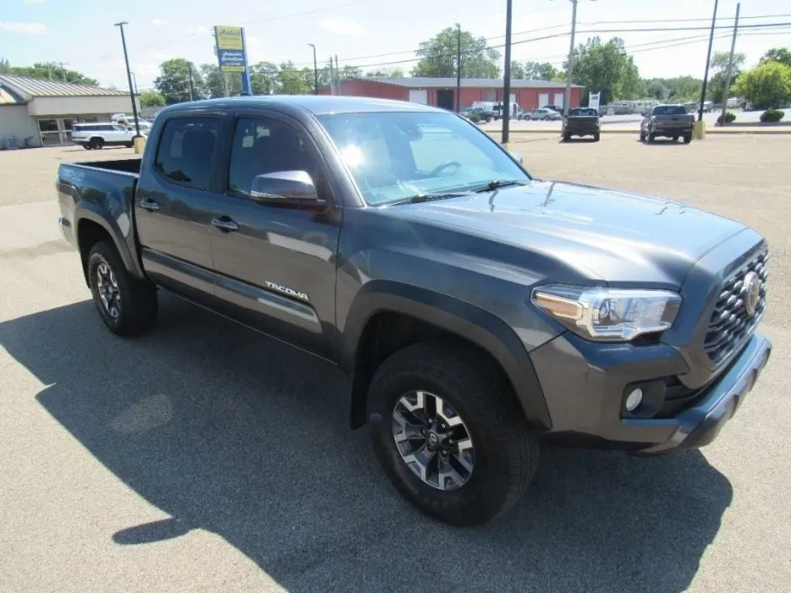 2022 Toyota Tacoma TRD Double Cab V6 photo 1