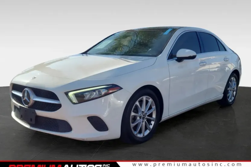 2021 Mercedes Benz A 220 photo 1