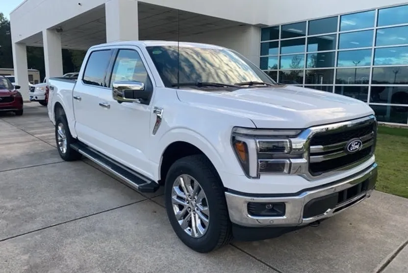 2025 Ford F-150 Lariat photo 1