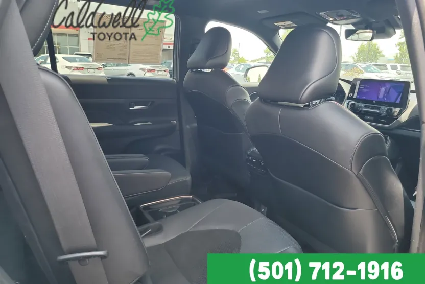 2024 Toyota Highlander Hybrid Limited photo 1