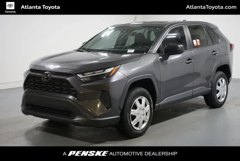 2023 Toyota RAV4 LE photo 1