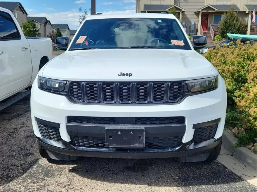 2024 Jeep Grand Cherokee Altitude photo 1