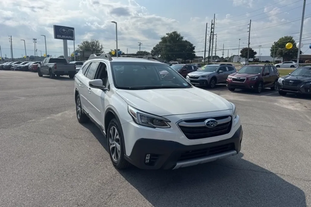 2020 Subaru Outback Limited photo 1