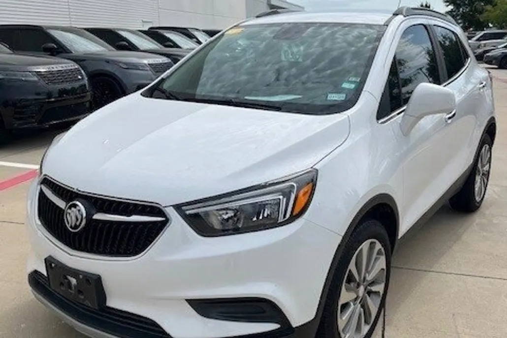 2020 Buick Encore Preferred photo 1