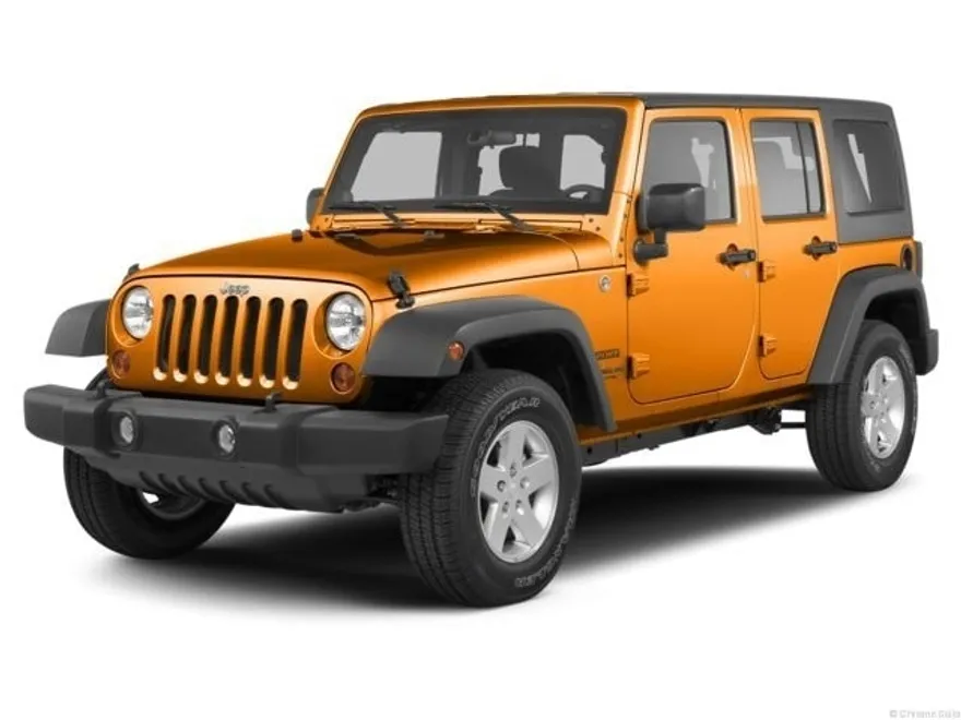 2013 Jeep Wrangler Unlimited Sahara photo 1