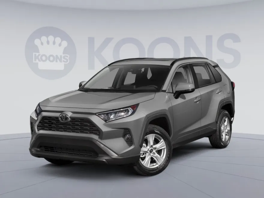 2021 Toyota RAV4 XLE photo 1