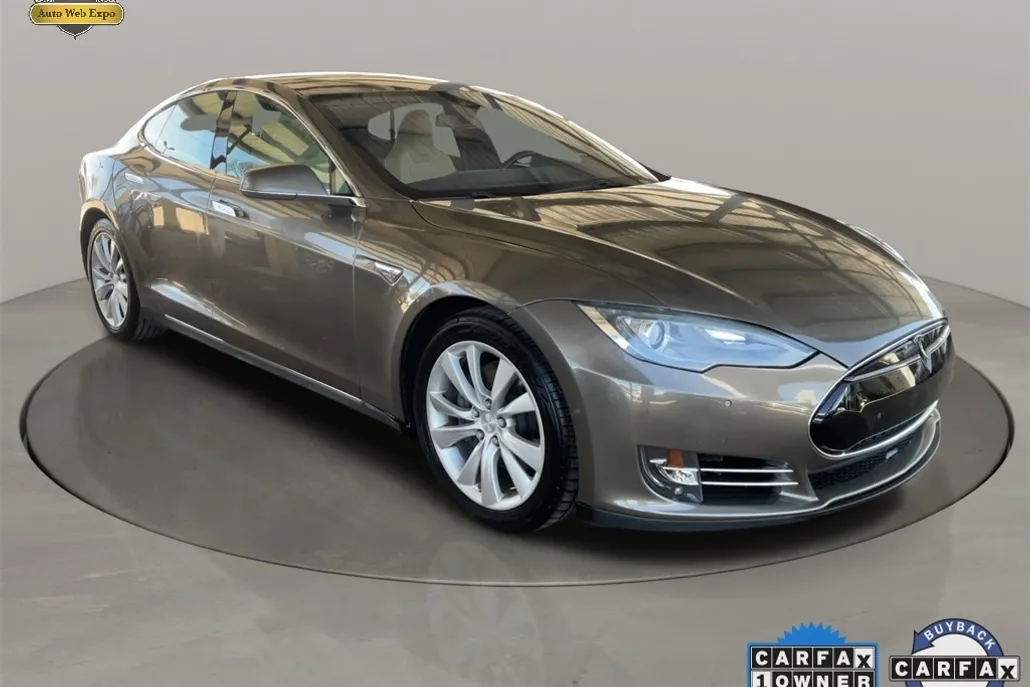 2015 Tesla Model S 85D photo 1