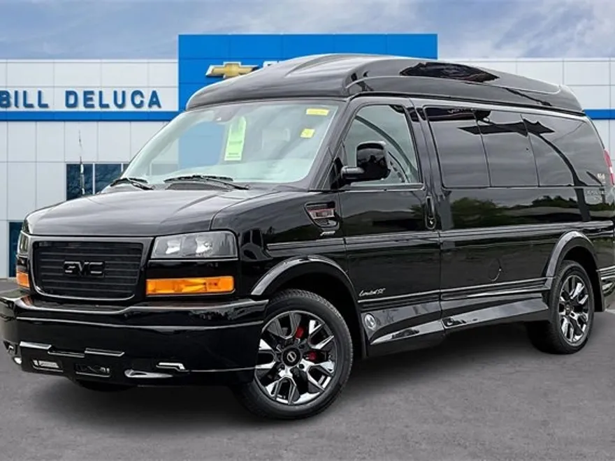2025 Gmc Savana 2500 Cargo photo 1
